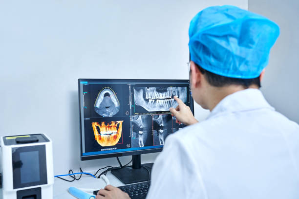 Best Emergency Tooth Extraction in Goulding, FL